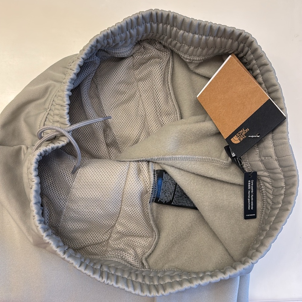 The North Face Women’s Fleece Pants - Picture 10 of 11
